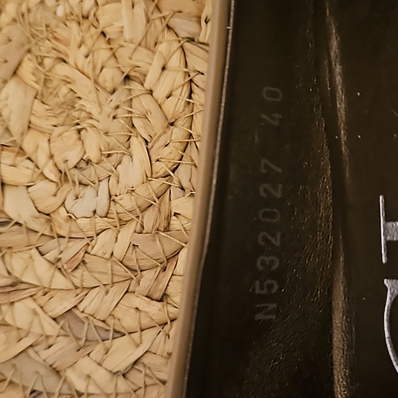 AGL | Women's Black Carmel Leather Dara Cap Toe Ballet Flats with Bow Sz 9.5 - Picture 13 of 13